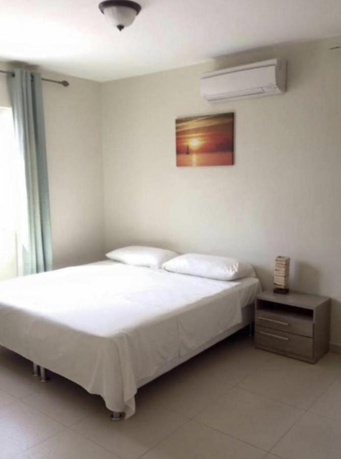 Andira Apartments 빌렘스타트 외부 사진