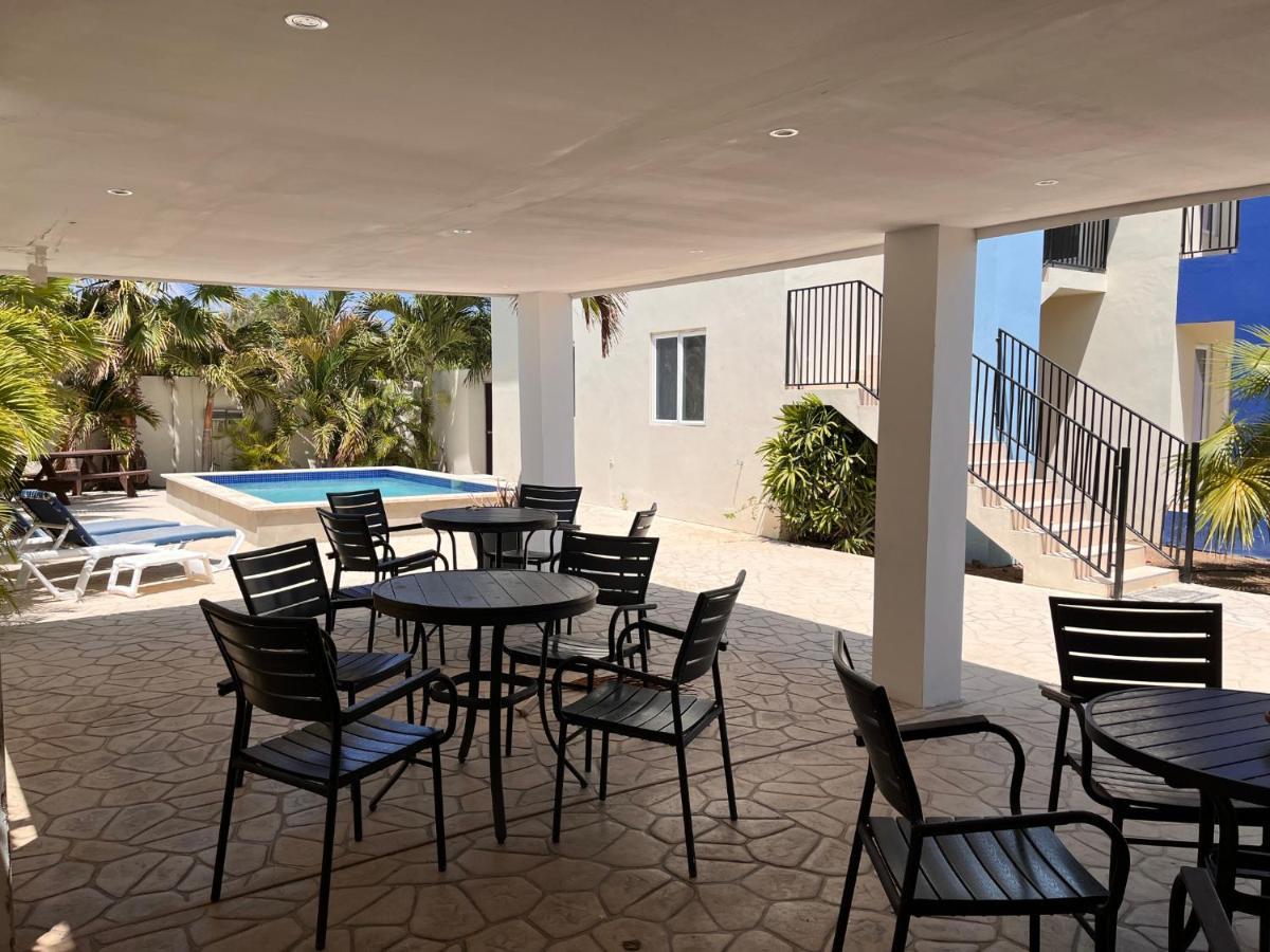 Andira Apartments 빌렘스타트 외부 사진